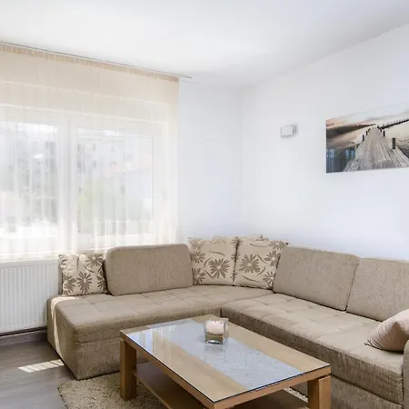 Tonka Τρογκίρ